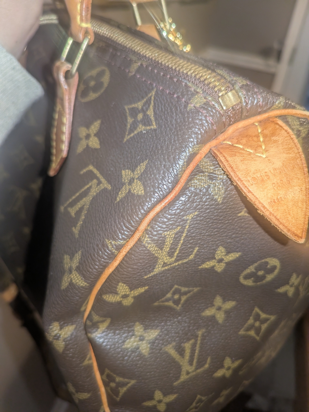 Louis Vuitton Monogram Speedy 30 With Free Adjustable Strap - Picture 5 of 17